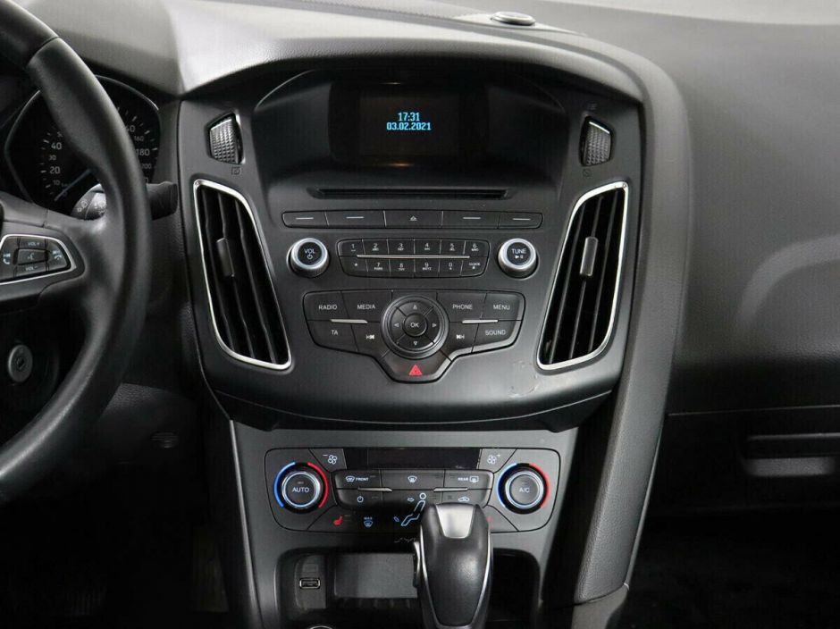 Ford Focus 1.6 РКПП, 2017, 74 000 км фото 9