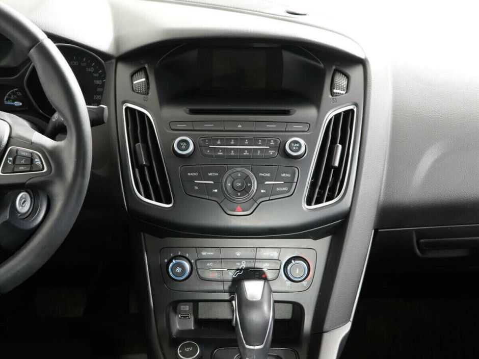 Ford Focus 1.6 РКПП, 2018, 62 000 км фото 9