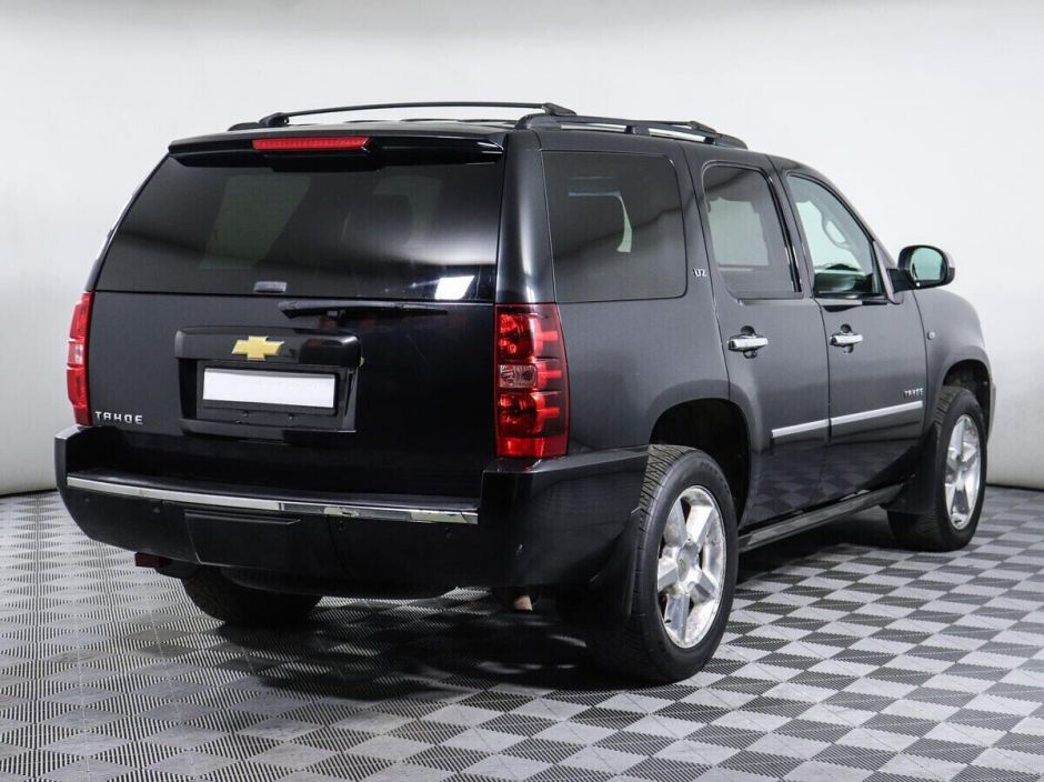 Chevrolet Tahoe 5.3 АКПП, 2012, 140 000 км фото 2