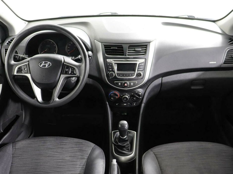 Hyundai Solaris 1.6 МКПП, 2016, 89 000 км фото 7