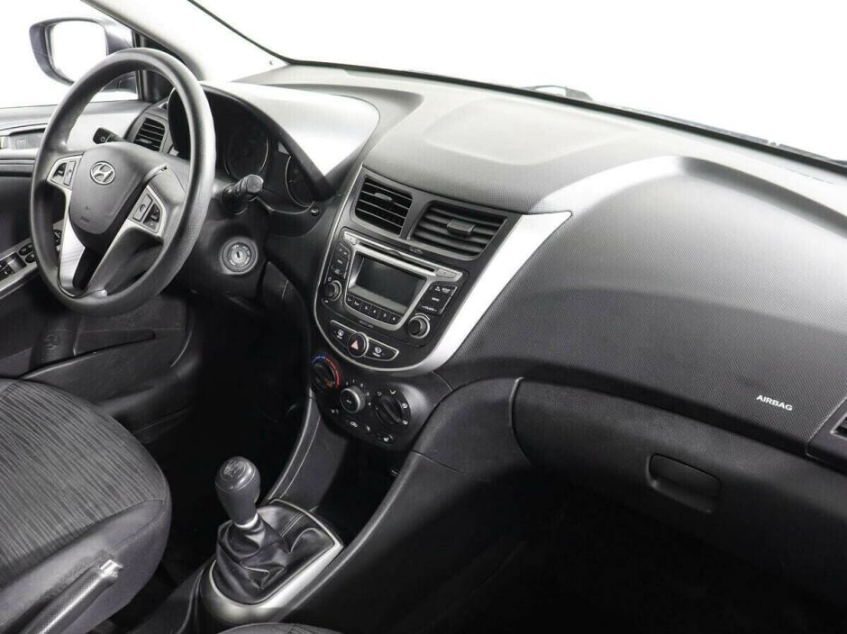 Hyundai Solaris 1.6 МКПП, 2016, 89 000 км фото 8