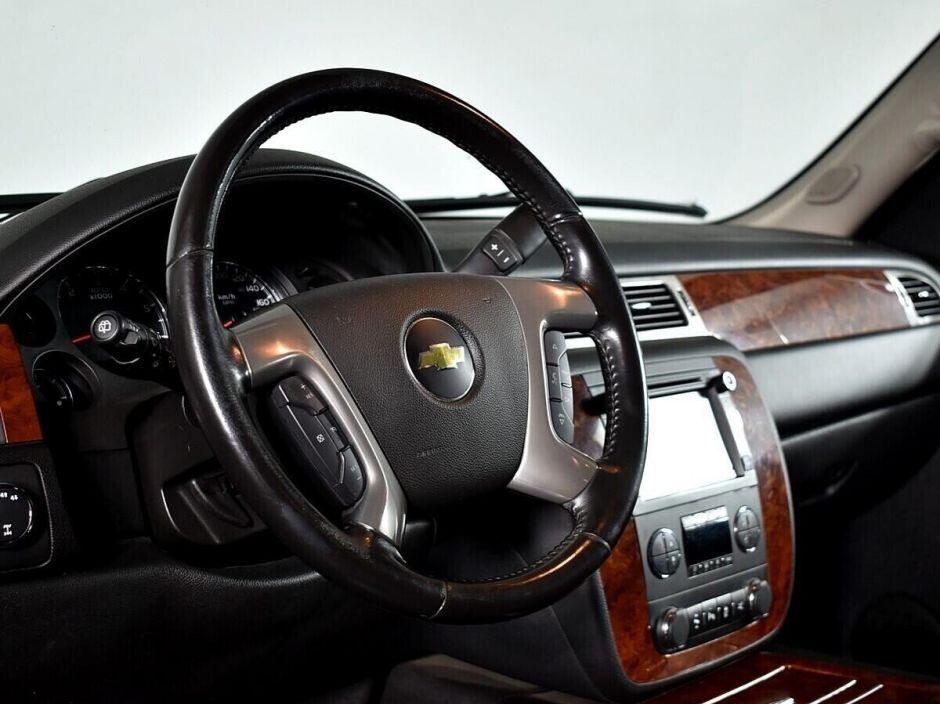 Chevrolet Tahoe 5.3 АКПП, 2013, 134 000 км фото 5