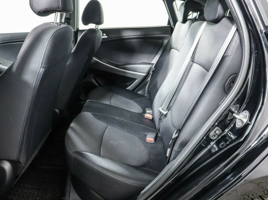 Hyundai Solaris 1.4 АКПП, 2015, 101 000 км фото 9