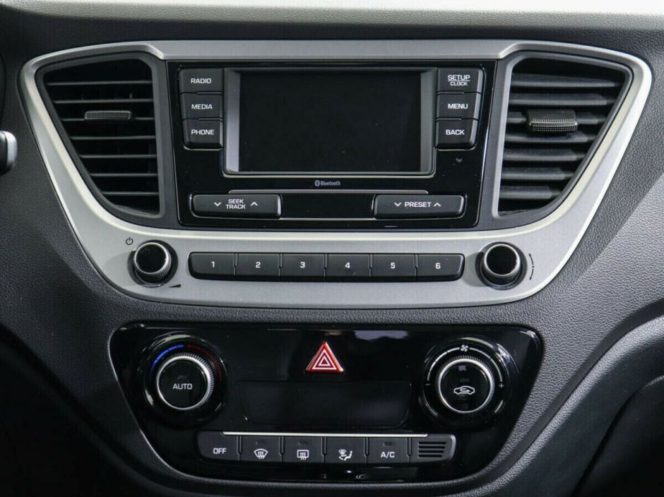 Hyundai Solaris 1.6 АКПП, 2017, 82 000 км фото 10