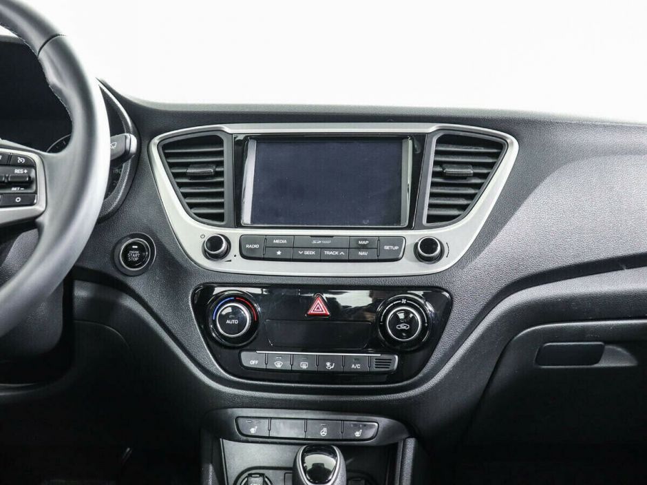 Hyundai Solaris 1.6 АКПП, 2018, 69 000 км фото 9