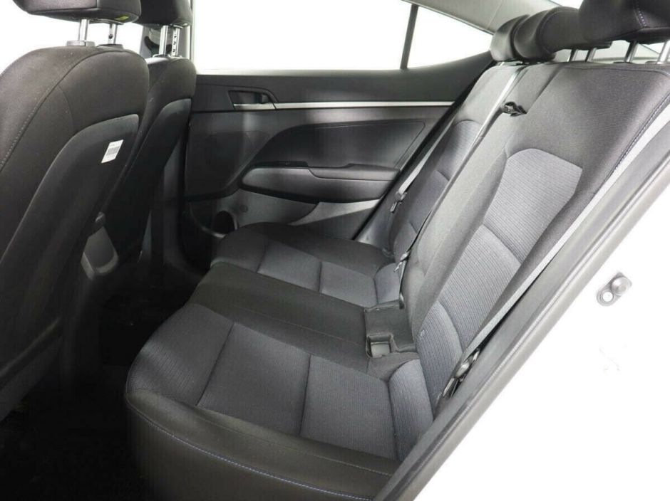 Hyundai Elantra 1.6 МКПП, 2016, 93 000 км фото 6