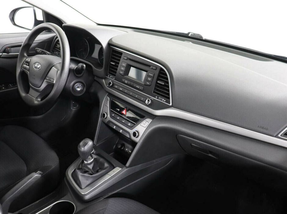 Hyundai Elantra 1.6 МКПП, 2016, 93 000 км фото 9