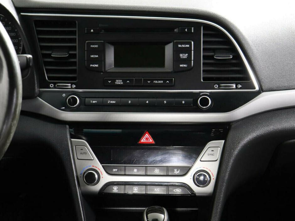 Hyundai Elantra 2.0 АКПП, 2017, 72 000 км фото 7