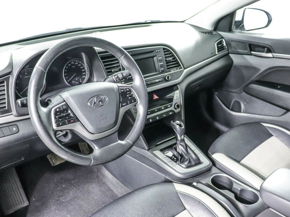 Hyundai Elantra 2.0 АКПП, 2018, 68 000 км фото 6