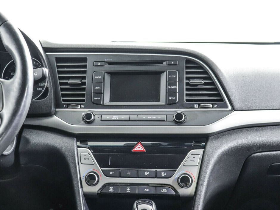 Hyundai Elantra 2.0 АКПП, 2018, 68 000 км фото 8