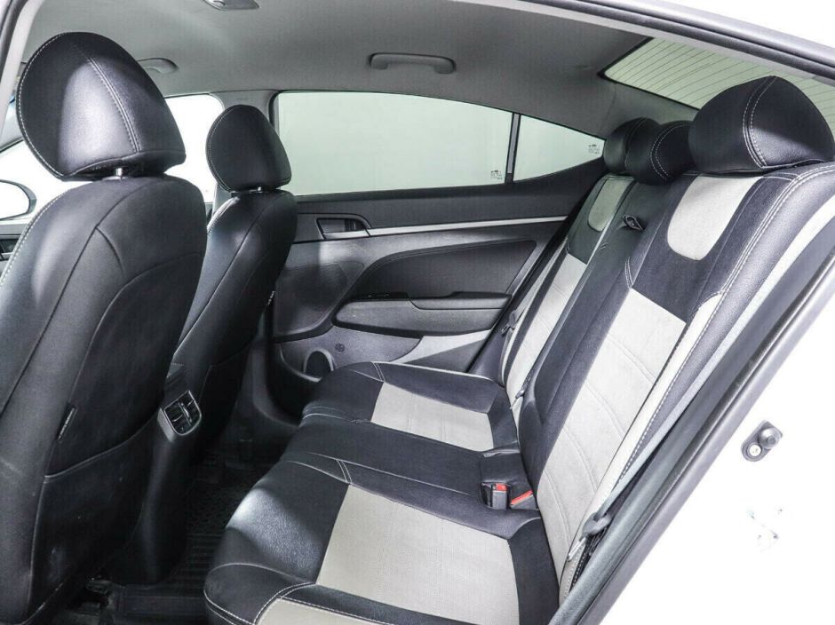 Hyundai Elantra 2.0 АКПП, 2018, 68 000 км фото 9