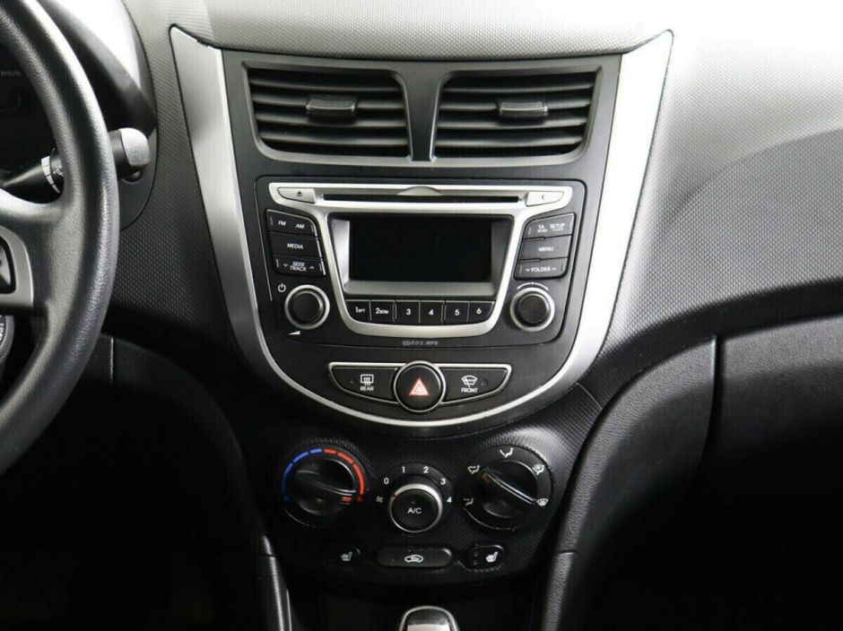 Hyundai Solaris 1.6 АКПП, 2015, 102 000 км фото 9