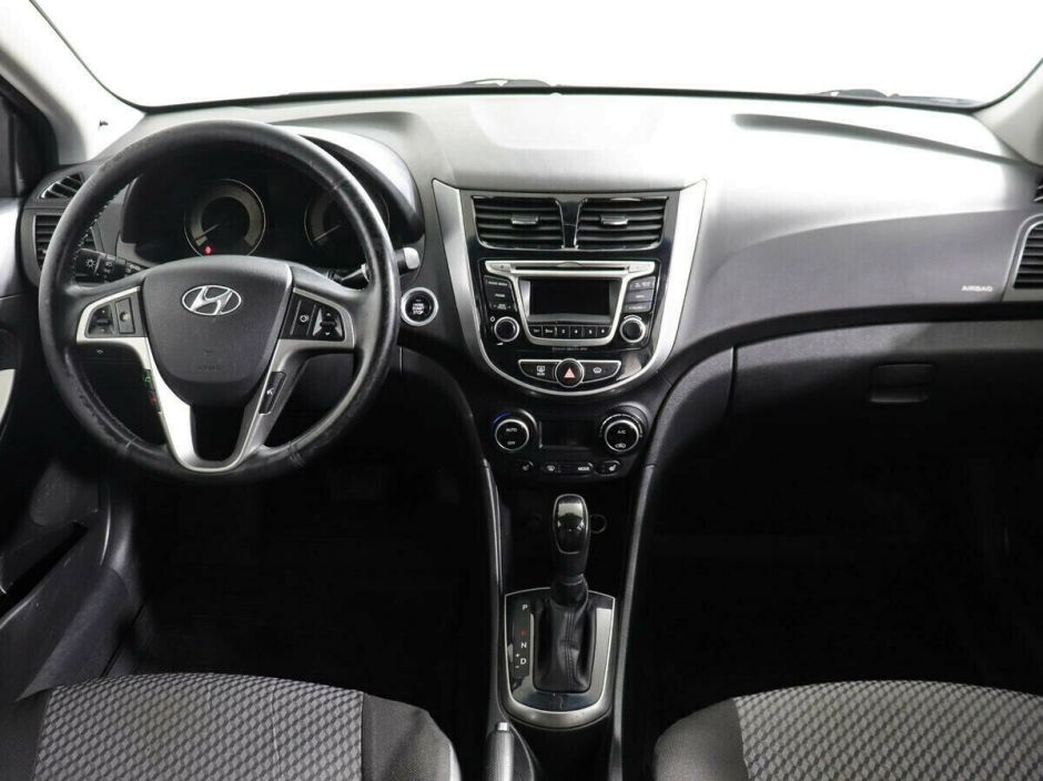 Hyundai Solaris 1.6 АКПП, 2015, 95 000 км фото 9