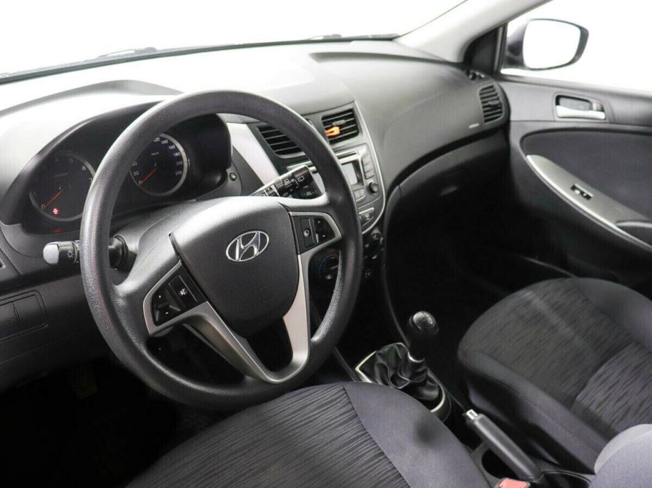 Hyundai Solaris 1.6 МКПП, 2017, 78 000 км фото 5