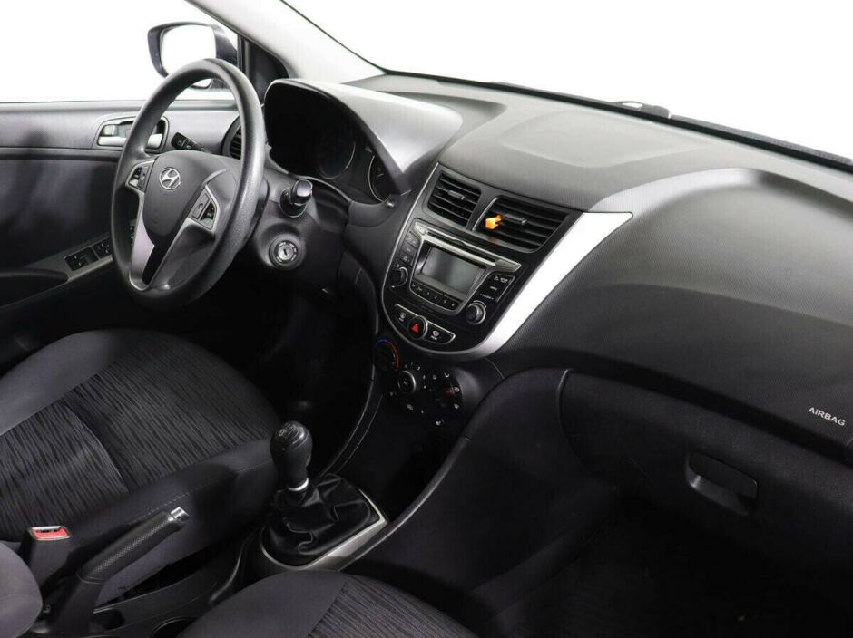 Hyundai Solaris 1.6 МКПП, 2017, 78 000 км фото 6