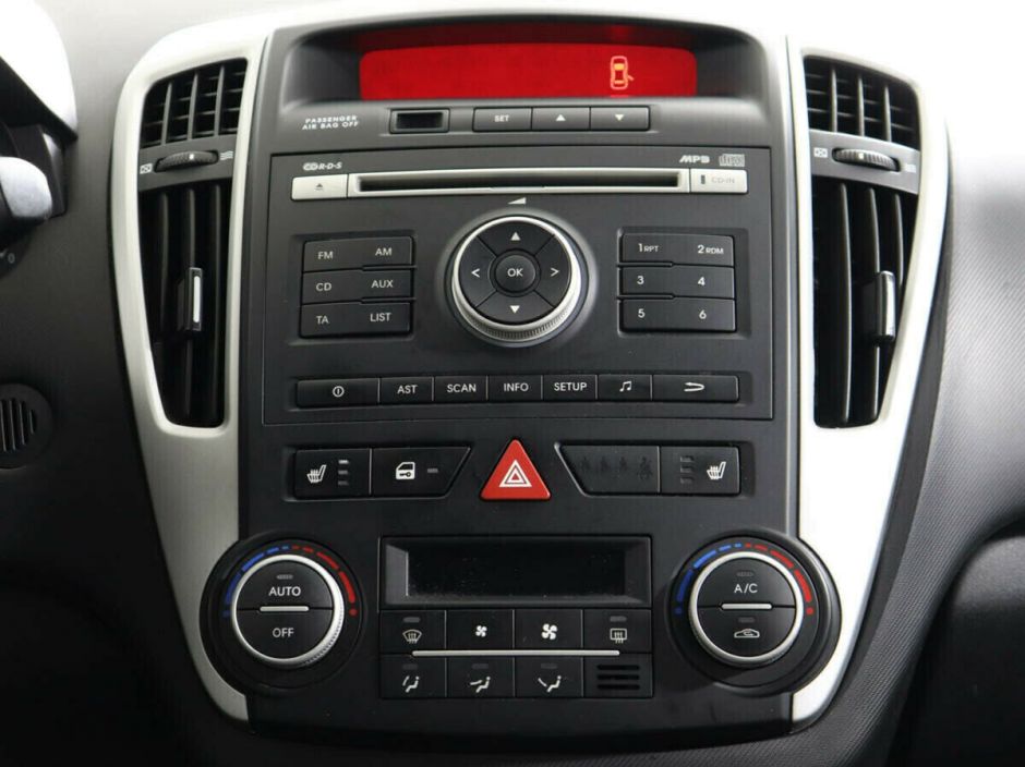 Kia Ceed 1.6 АКПП, 2010, 165 000 км фото 8