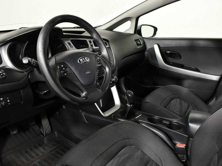 Kia Ceed 1.4 МКПП, 2012, 133 000 км фото 9