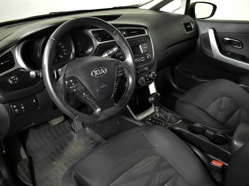 Kia Ceed 1.6 АКПП, 2013, 122 000 км фото 9