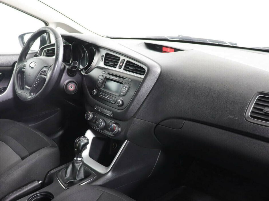 Kia Ceed 1.6 МКПП, 2013, 119 000 км фото 8