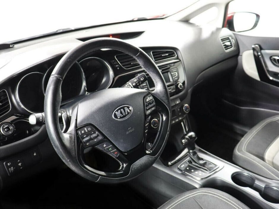 Kia Ceed 1.6 АКПП, 2014, 120 000 км фото 5