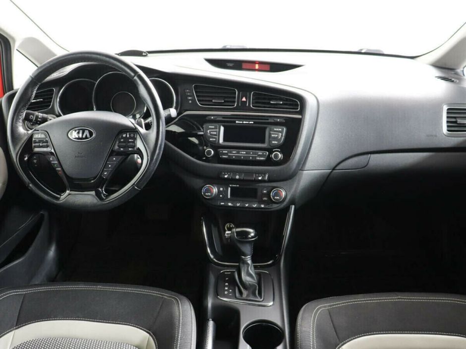 Kia Ceed 1.6 АКПП, 2014, 120 000 км фото 6