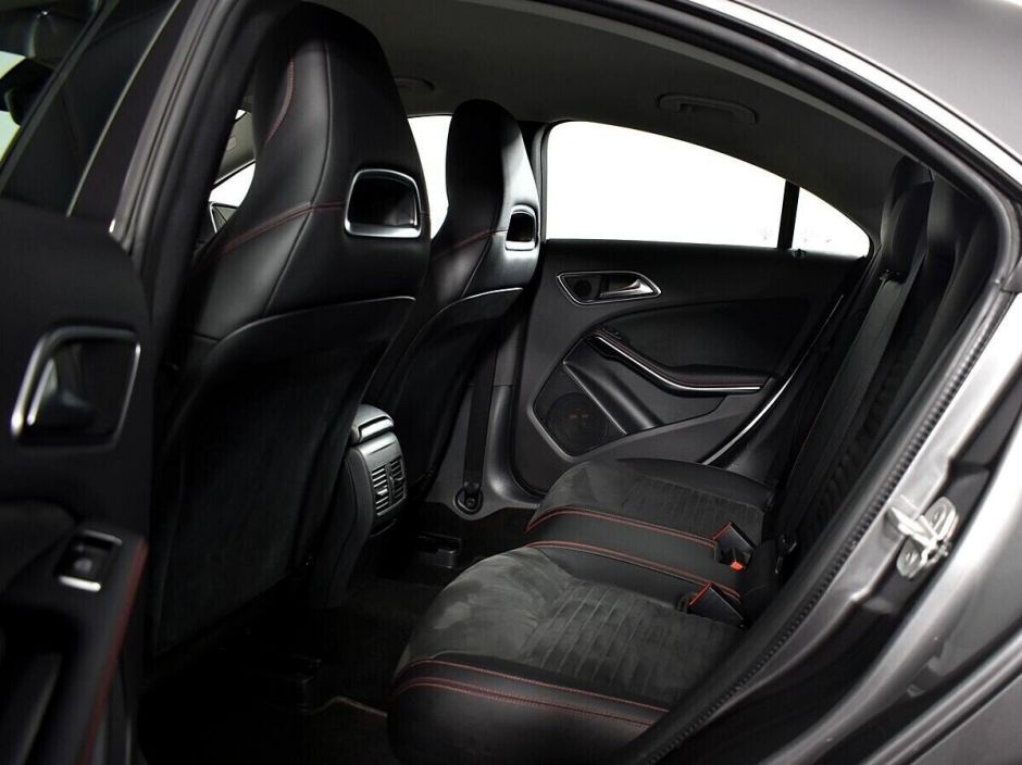Mercedes-Benz CLA 2.0 РКПП, 2016, 86 000 км фото 9