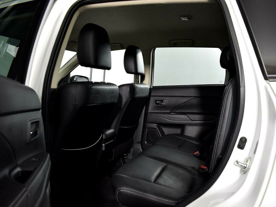 Mitsubishi Outlander 2.4 CVT, 2014, 117 000 км фото 6