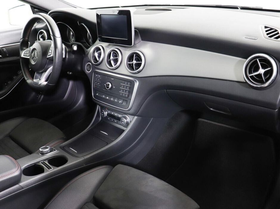 Mercedes-Benz CLA 2.0 РКПП, 2016, 85 000 км фото 8