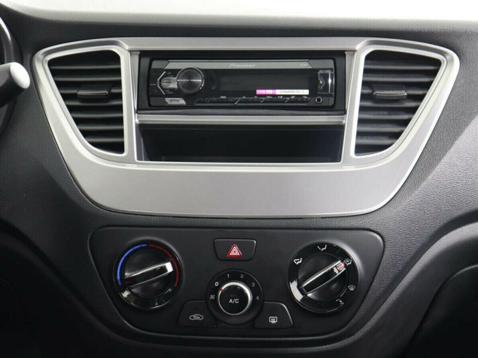 Hyundai Solaris 1.4 АКПП, 2020, 40 000 км фото 7