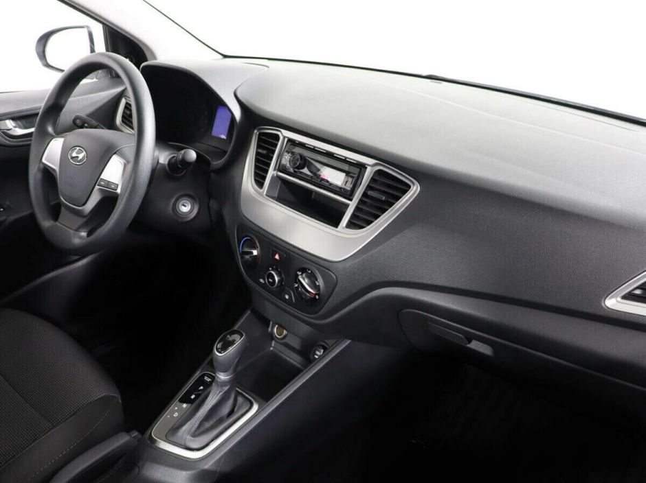 Hyundai Solaris 1.4 АКПП, 2020, 40 000 км фото 8