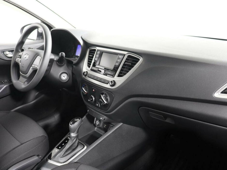 Hyundai Solaris 1.6 АКПП, 2020, 45 000 км фото 8