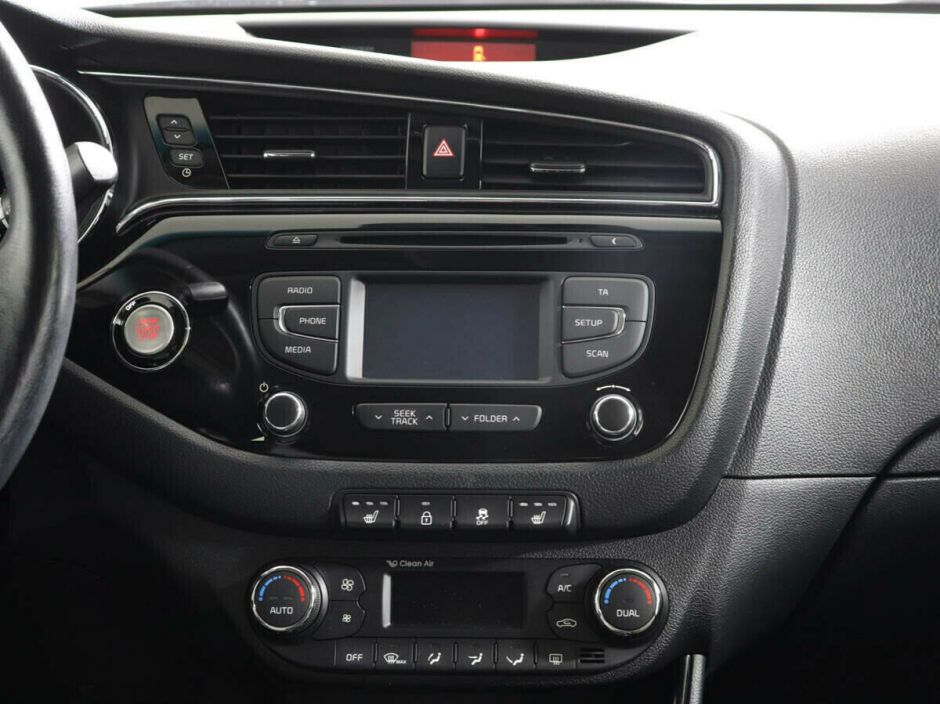 Kia Ceed 1.6 РКПП, 2017, 83 000 км фото 9