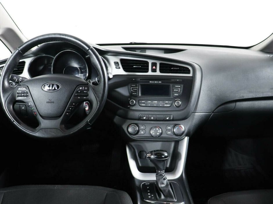 Kia Ceed 1.6 АКПП, 2015, 95 000 км фото 6