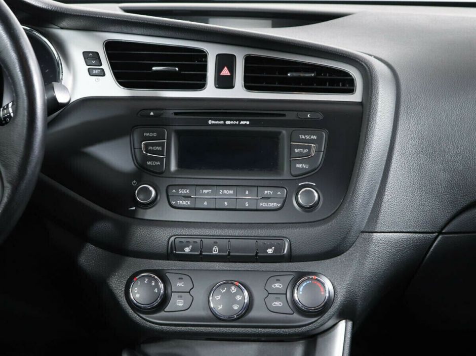 Kia Ceed 1.6 АКПП, 2015, 95 000 км фото 8