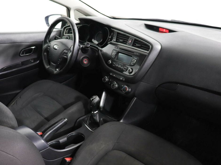 Kia Ceed 1.6 МКПП, 2016, 92 000 км фото 5