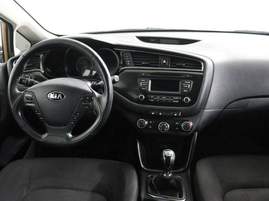 Kia Ceed 1.6 МКПП, 2016, 92 000 км фото 6