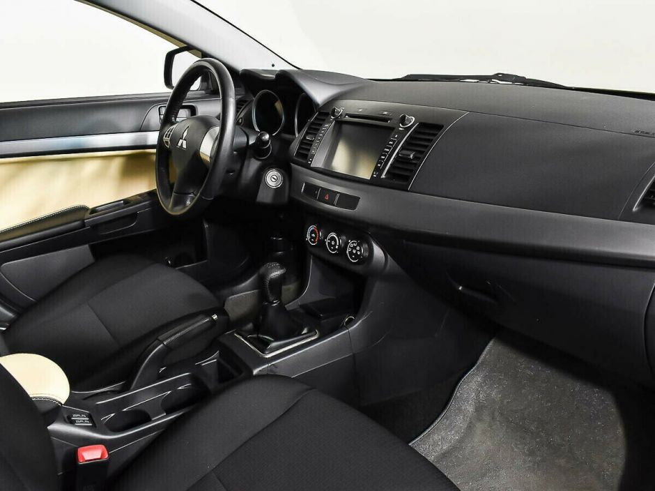 Mitsubishi Lancer 1.5 МКПП, 2012, 142 000 км фото 6