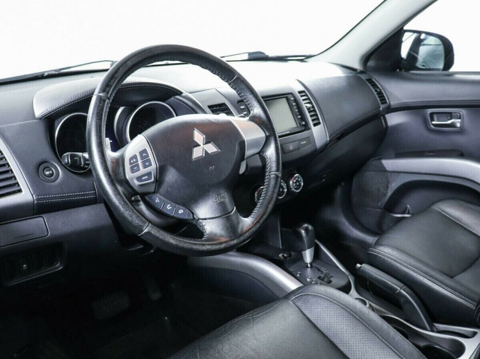 Mitsubishi Outlander 2.4 CVT, 2010, 157 000 км фото 8
