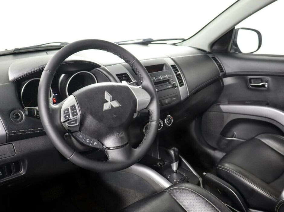 Mitsubishi Outlander 2.4 CVT, 2011, 154 000 км фото 9