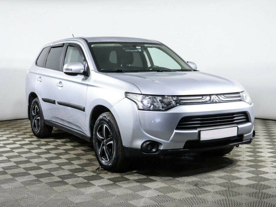 Mitsubishi Outlander 2.0 CVT, 2012, 135 000 км фото 3