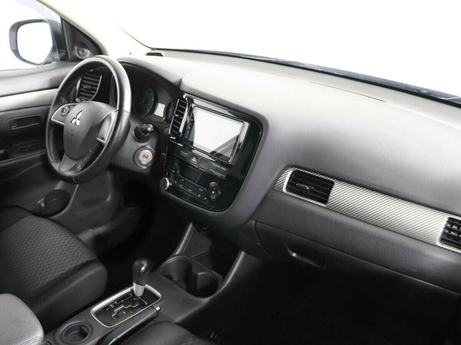 Mitsubishi Outlander 2.0 CVT, 2012, 135 000 км фото 9