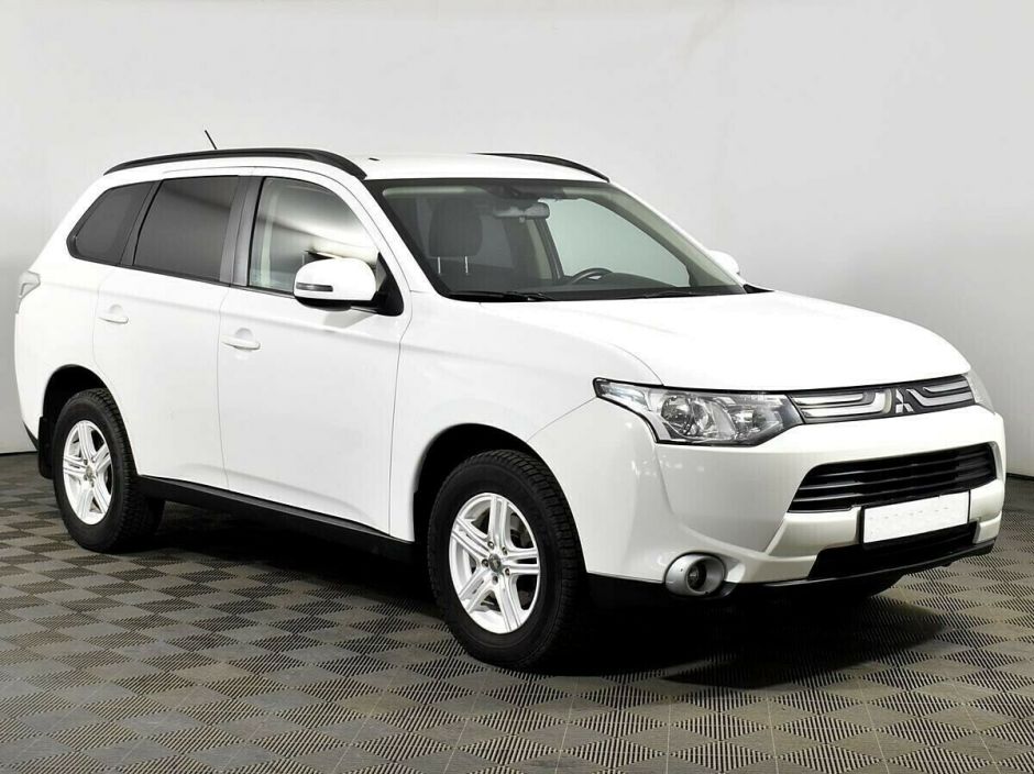 Mitsubishi Outlander 2.0 CVT, 2014, 112 000 км фото 3