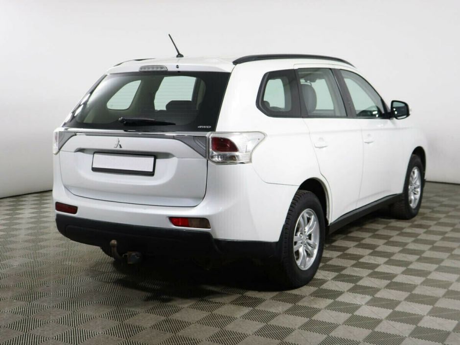Mitsubishi Outlander 2.0 CVT, 2012, 136 000 км фото 2