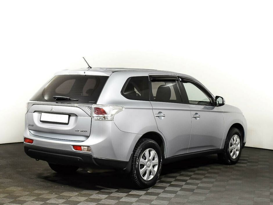 Mitsubishi Outlander 2.0 CVT, 2012, 133 000 км фото 2