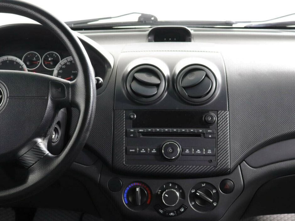 Chevrolet Aveo 1.4 АКПП, 2010, 163 000 км фото 8