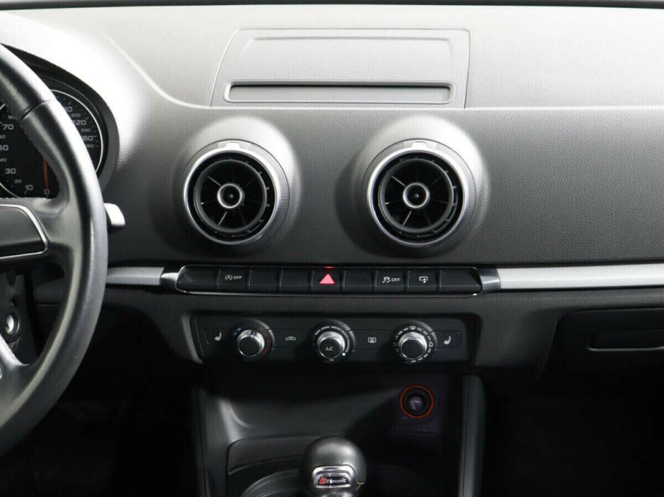 Audi A3 1.4 РКПП, 2015, 110 000 км фото 5