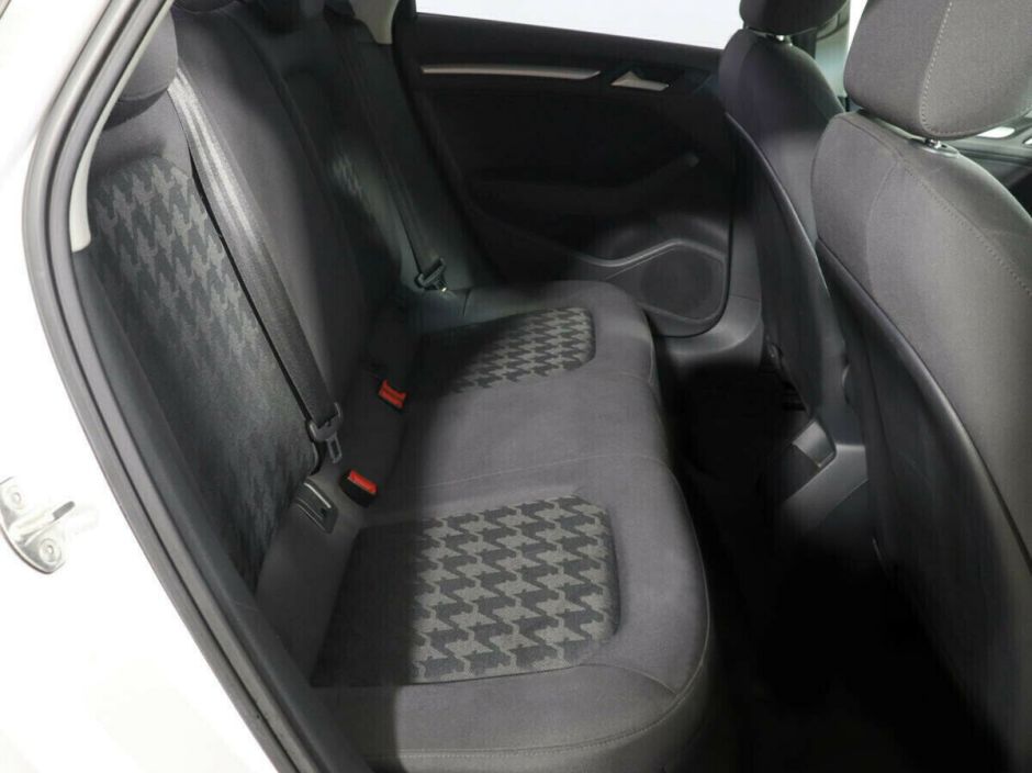 Audi A3 1.4 РКПП, 2015, 110 000 км фото 8