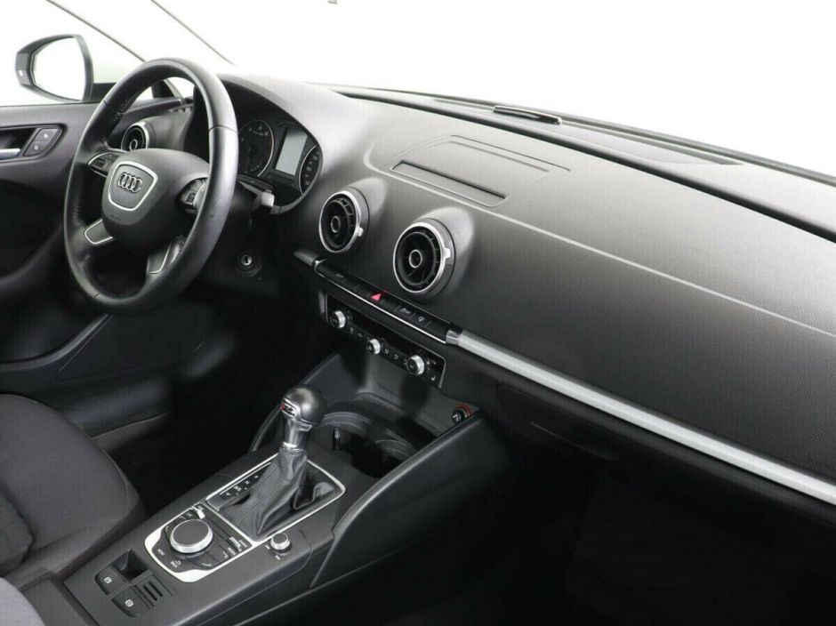 Audi A3 1.4 РКПП, 2015, 95 000 км фото 8