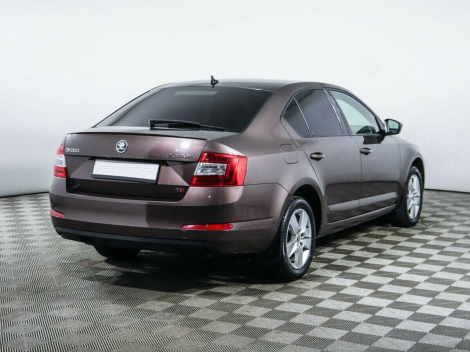 Skoda Octavia 1.8 РКПП, 2015, 100 000 км фото 3