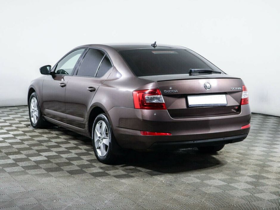 Skoda Octavia 1.8 РКПП, 2015, 100 000 км фото 4